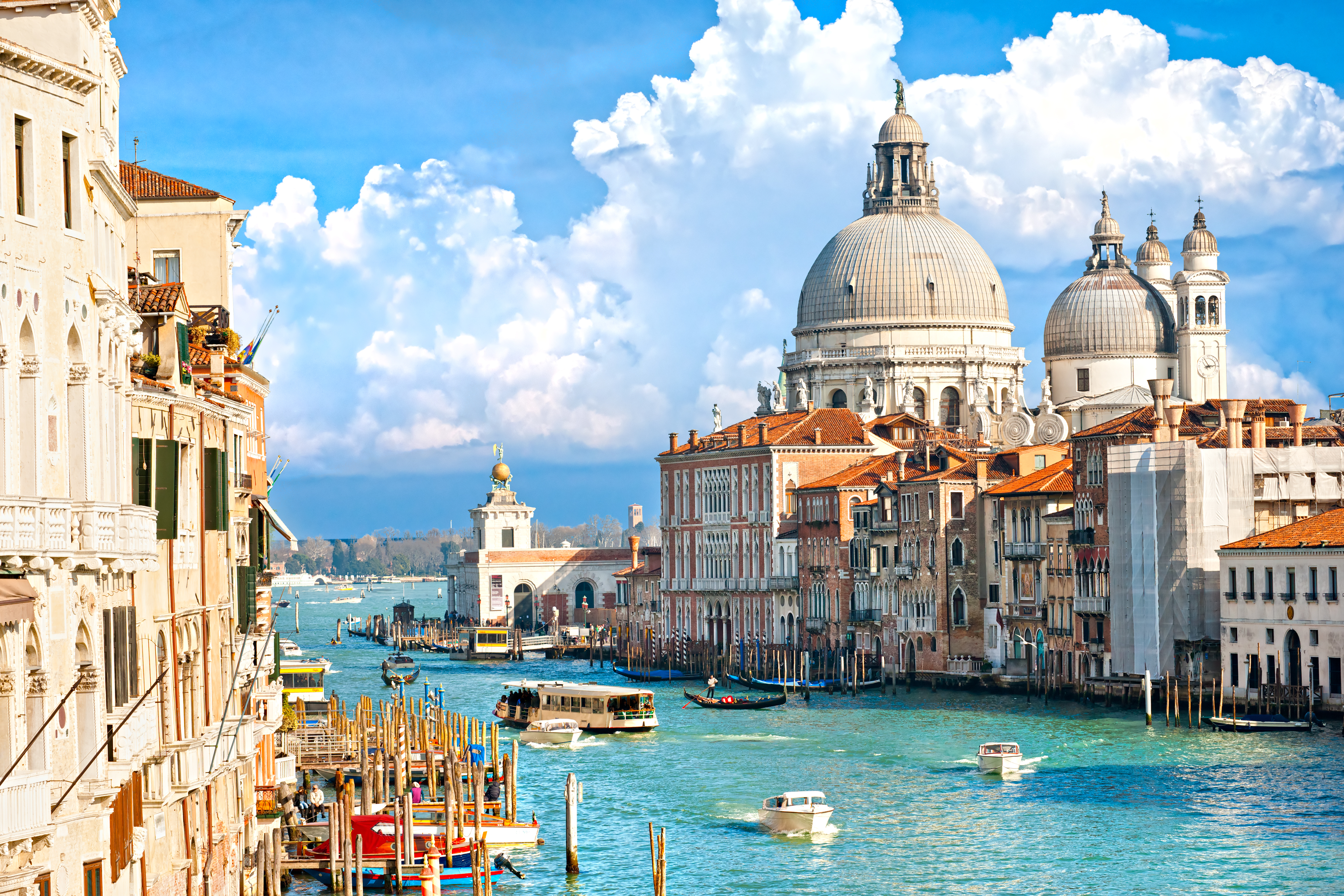 Cheap flights to Venice (VCE) from £115 Netflights